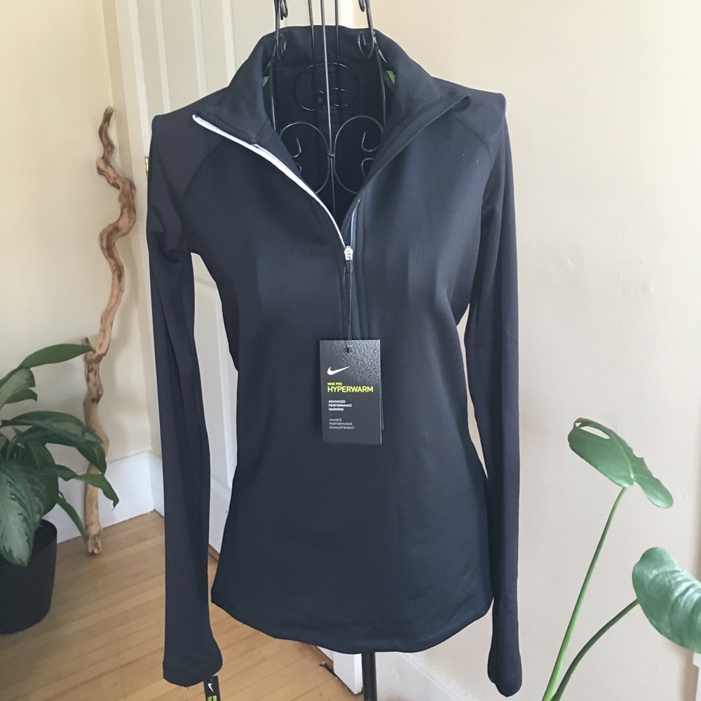 Nike Pro NWT HyperWarm Women’s M Long Sleeve